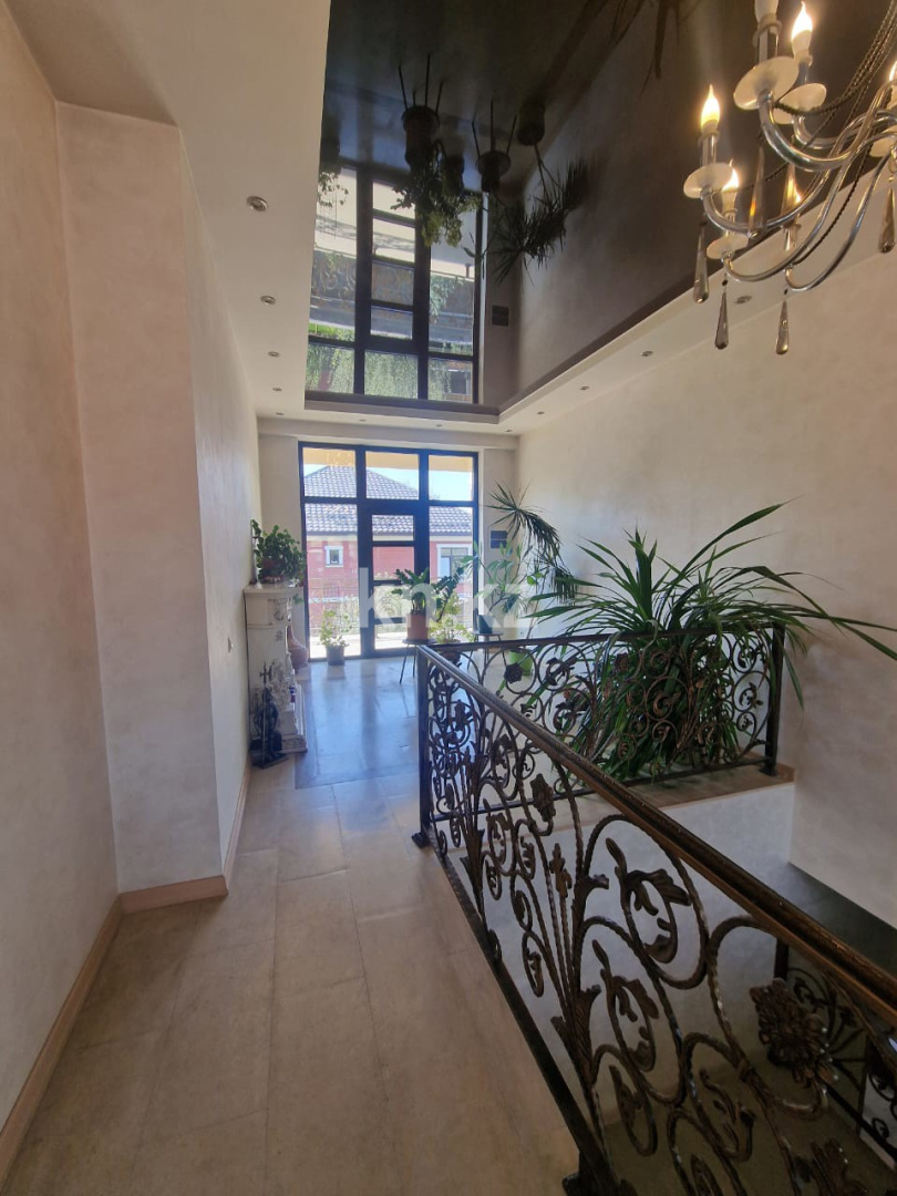 Продажа 7-комнатного дома, 680 м² в Алматы - фото 28