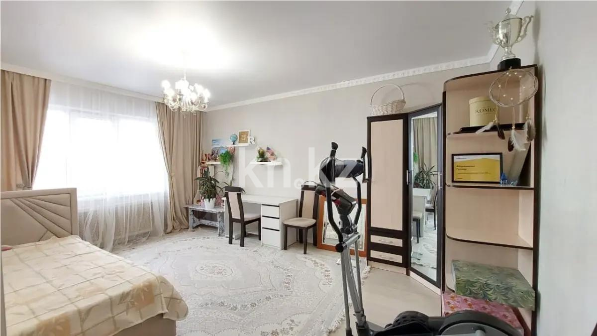 Продажа 4-комнатной квартиры, 145 м², ул. Жуалы, дом  1 в Алматы - фото 3