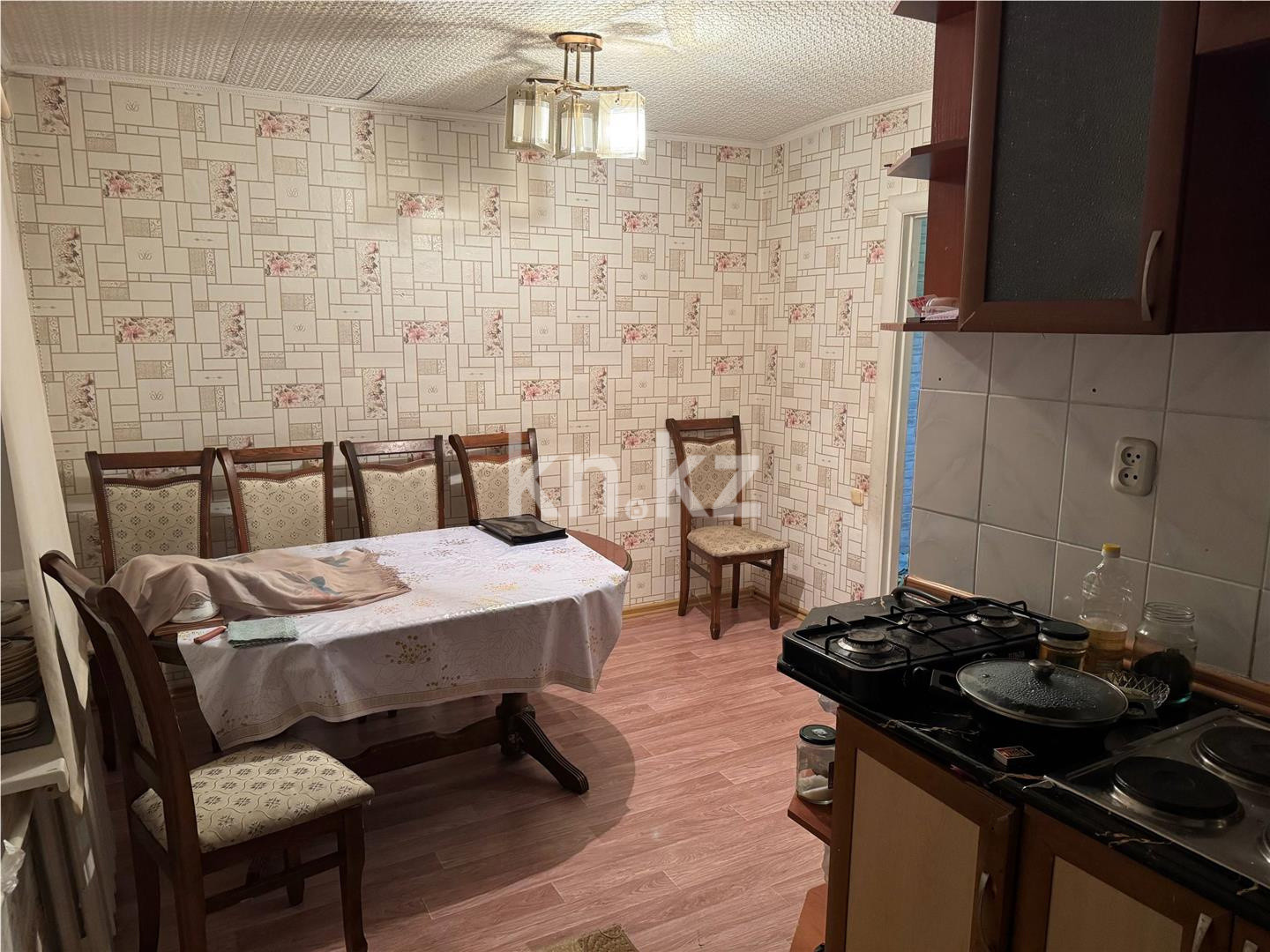 Продажа 4-комнатной квартиры, 61 м², мкр-н 21, дом  21 в Караганде - фото 9