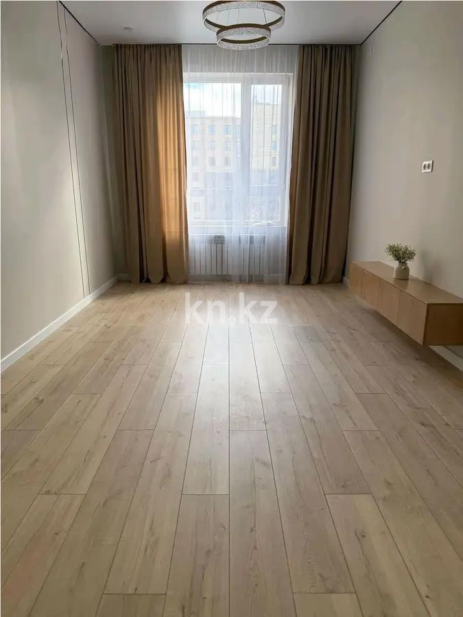 Продажа 3-комнатной квартиры, 67 м², ул. Кумисбекова, дом  9а в Астане