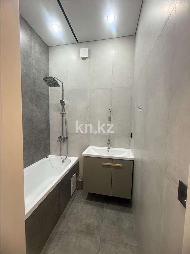 Продажа 2-комнатной квартиры, 68 м², 067 учетный квартал в Караганде - фото 6