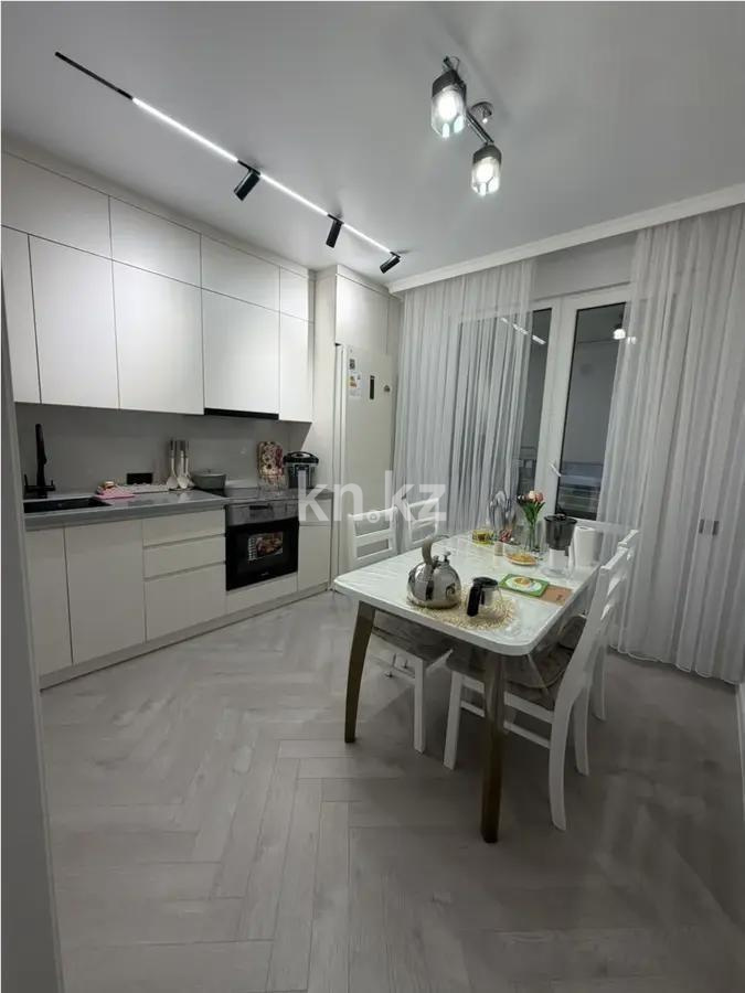 Продажа 2-комнатной квартиры, 65 м² в Алматы - фото 3