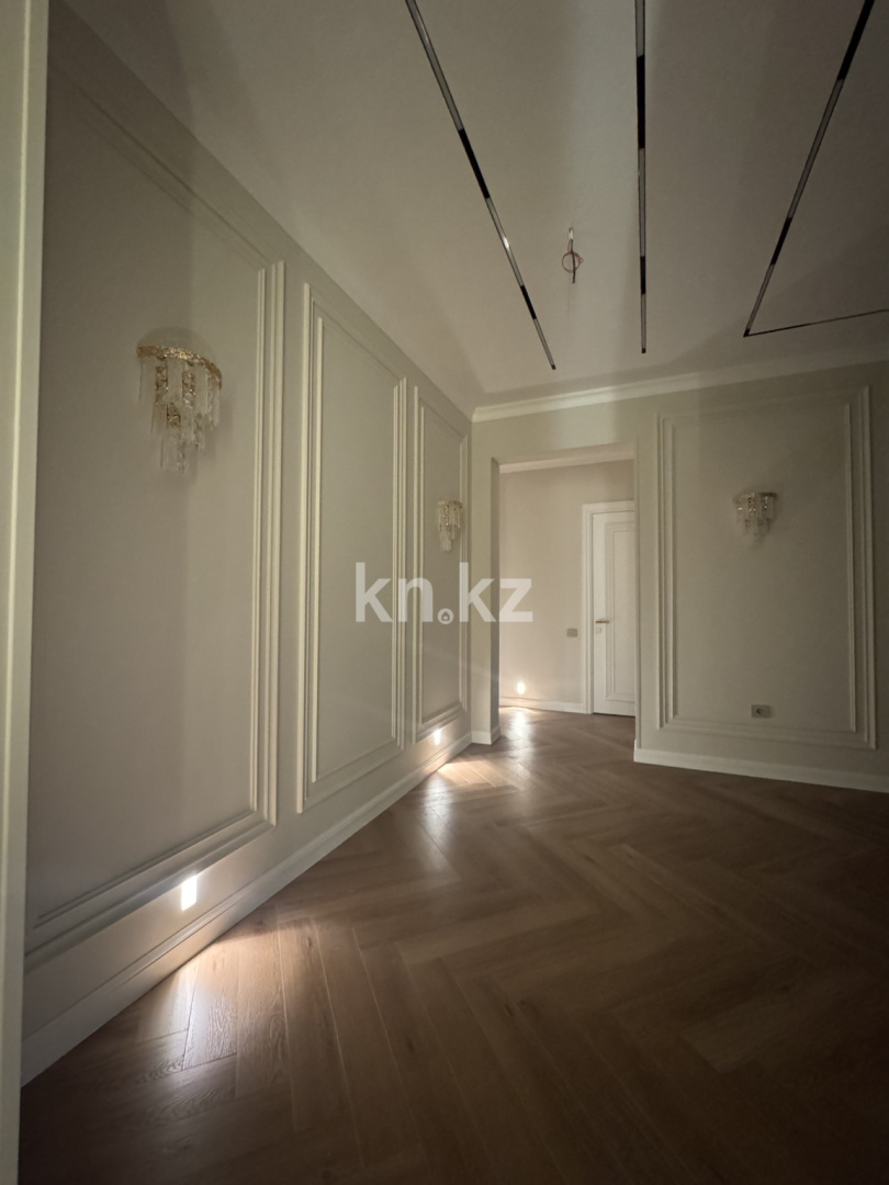 Продажа 3-комнатной квартиры, 115 м², ул. Утеген батыра, дом  11д в Алматы - фото 37