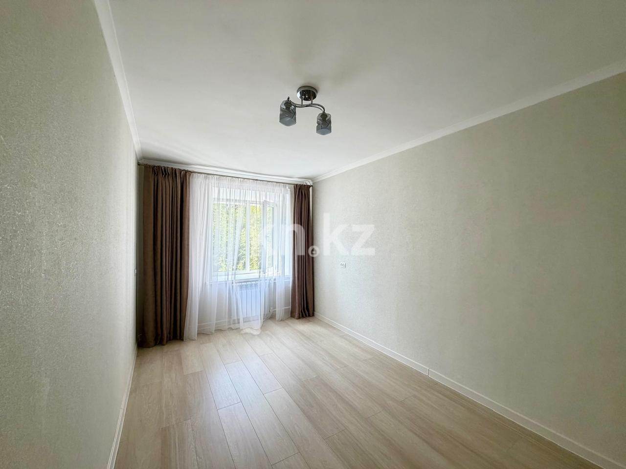 Продажа 4-комнатной квартиры, 75.4 м² в Караганде - фото 8