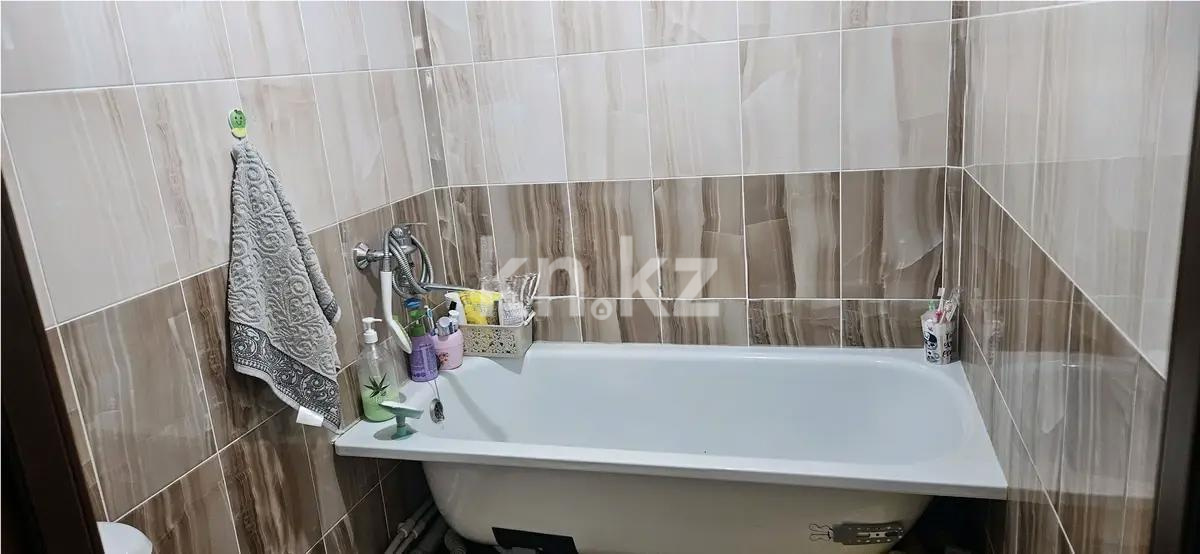 Продажа 3-комнатной квартиры, 60 м², пр. Абая, дом  69 в Шахтинске - фото 5