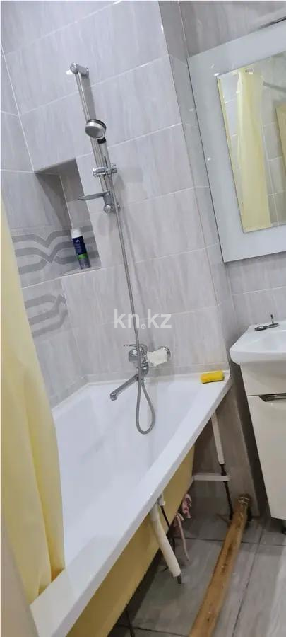 Продажа 3-комнатной квартиры, 70 м², пр. Улы Дала, дом  63 в Астане - фото 5