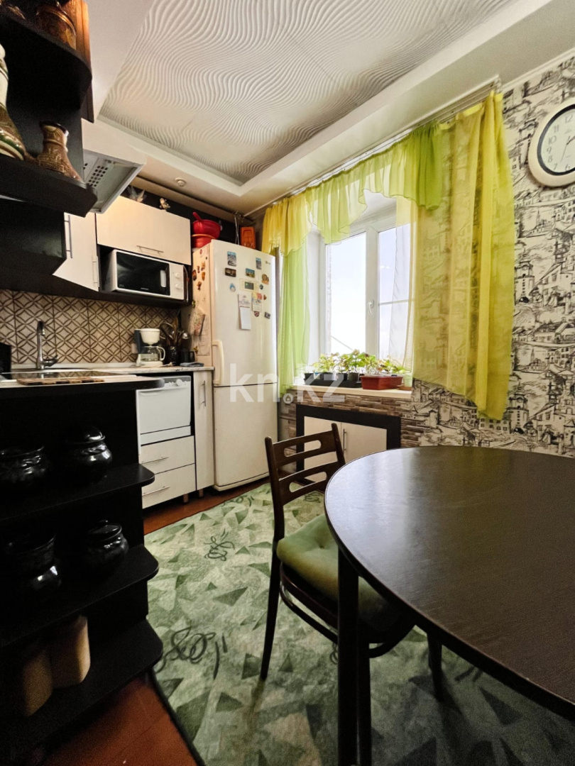Продажа 3-комнатной квартиры, 64 м², ул. Михаэлиса, дом  7 в Усть-Каменогорске - фото 16