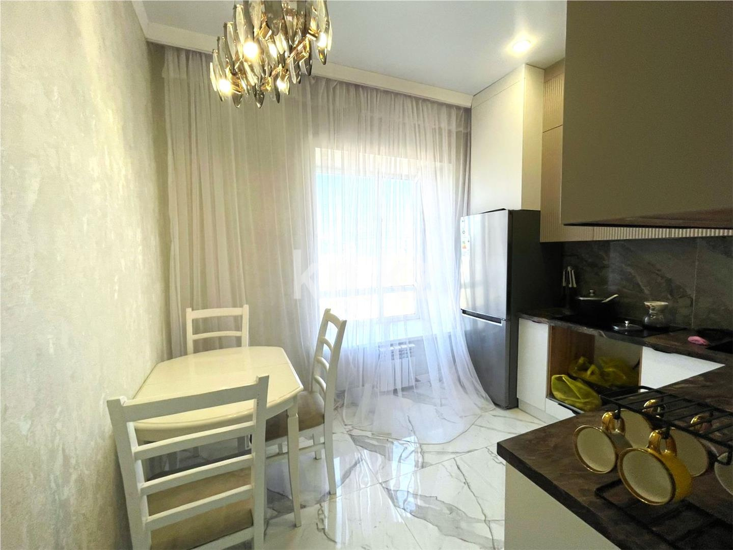 Продажа 3-комнатной квартиры, 81 м², 137 учетный квартал в Караганде - фото 7