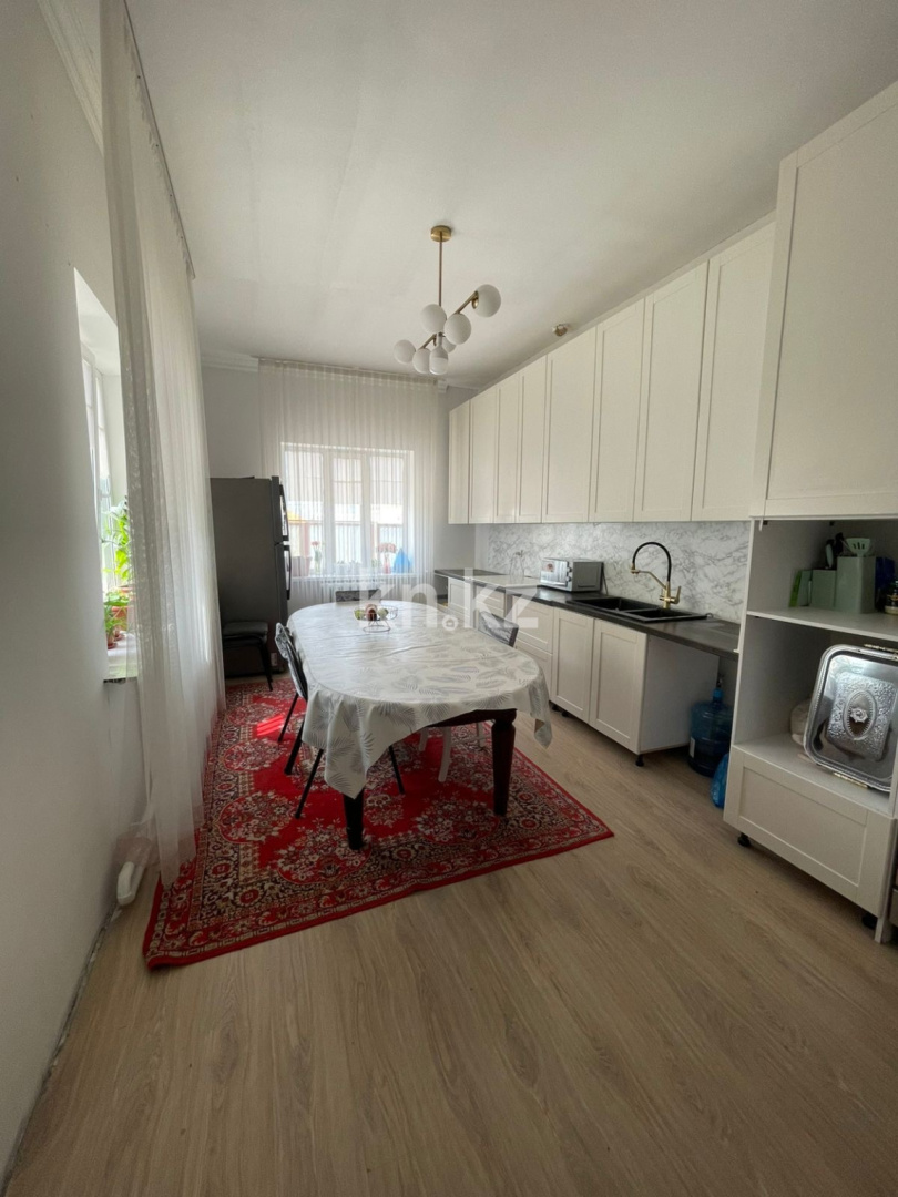 Продажа 6-комнатного дома, 300 м², ул. Чехова, дом  3 в Астане - фото 15