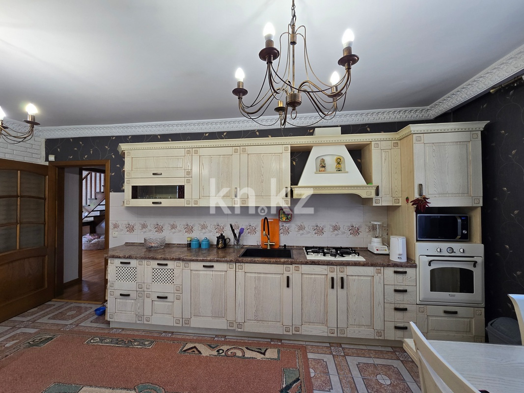 Продажа 4-комнатного дома, 189 м², мкр-н Алмас в Алматы - фото 16