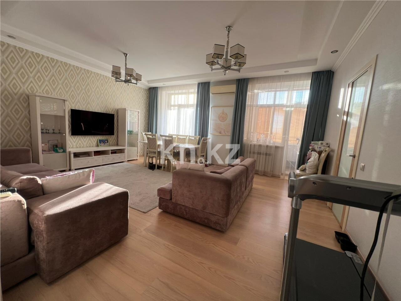 Продажа 4-комнатной квартиры, 150 м² в Караганде