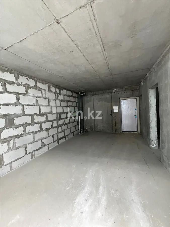 Продажа 1-комнатной квартиры, 37.7 м², ул. Жолымбет, дом  42/5 в Алматы - фото 2