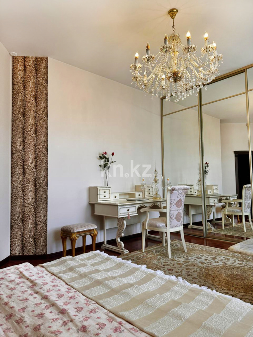 Продажа 4-комнатного дома, 295 м² в Алматы - фото 35