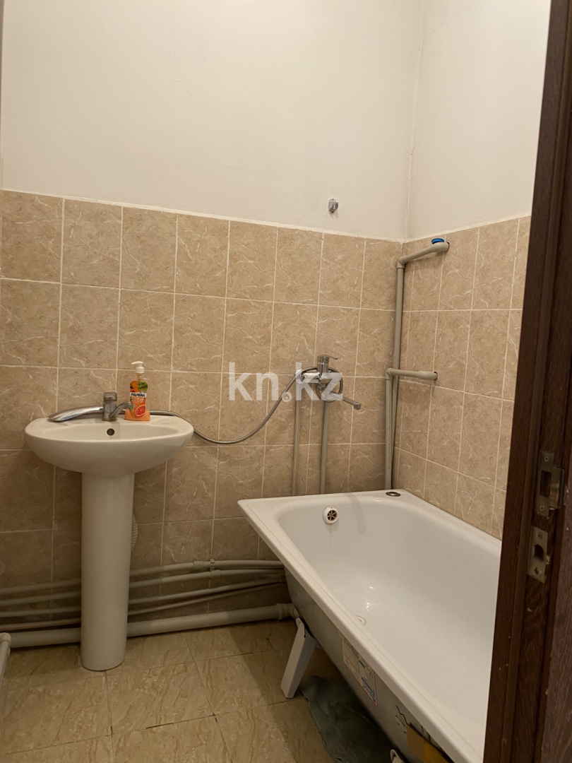 Продажа 2-комнатной квартиры, 53.1 м², 15 мкр-н, дом  33 в Таразе - фото 16