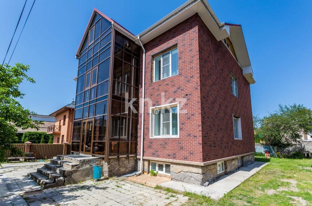 Продажа 10-комнатного дома, 460 м² в Алматы