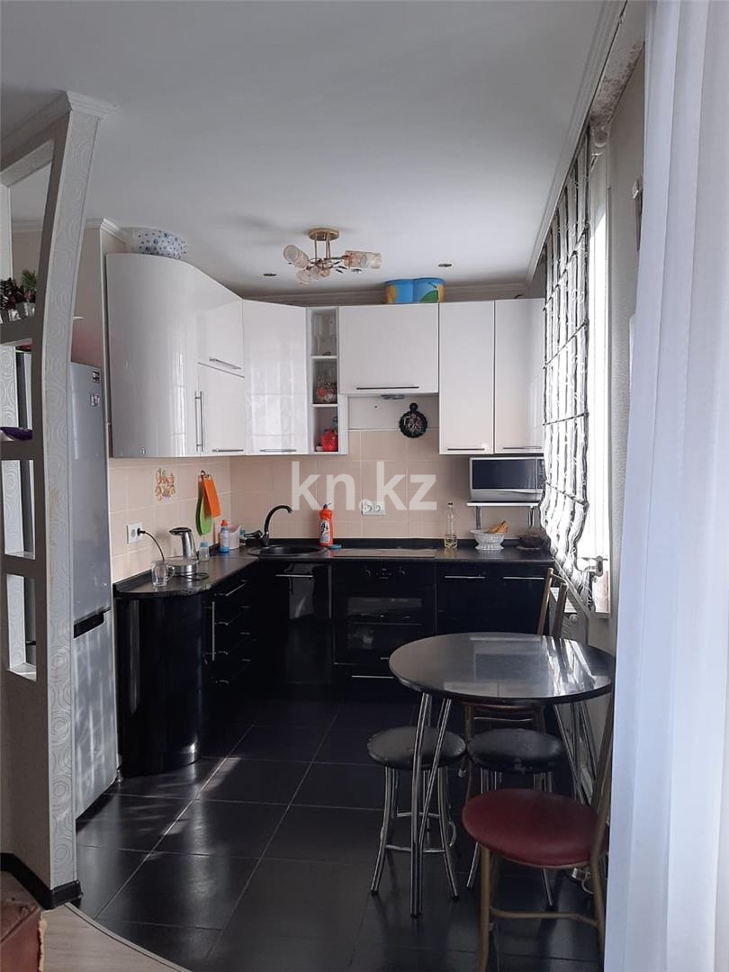 Продажа 3-комнатной квартиры, 65 м² в Караганде - фото 10