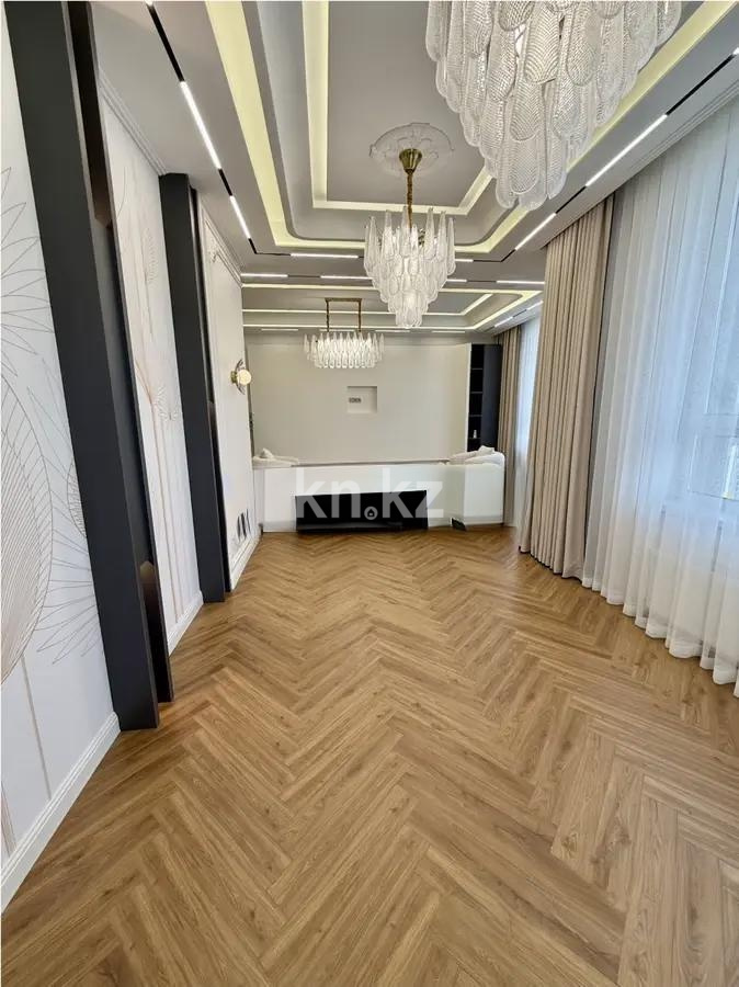 Продажа 4-комнатной квартиры, 130 м² в Астане
