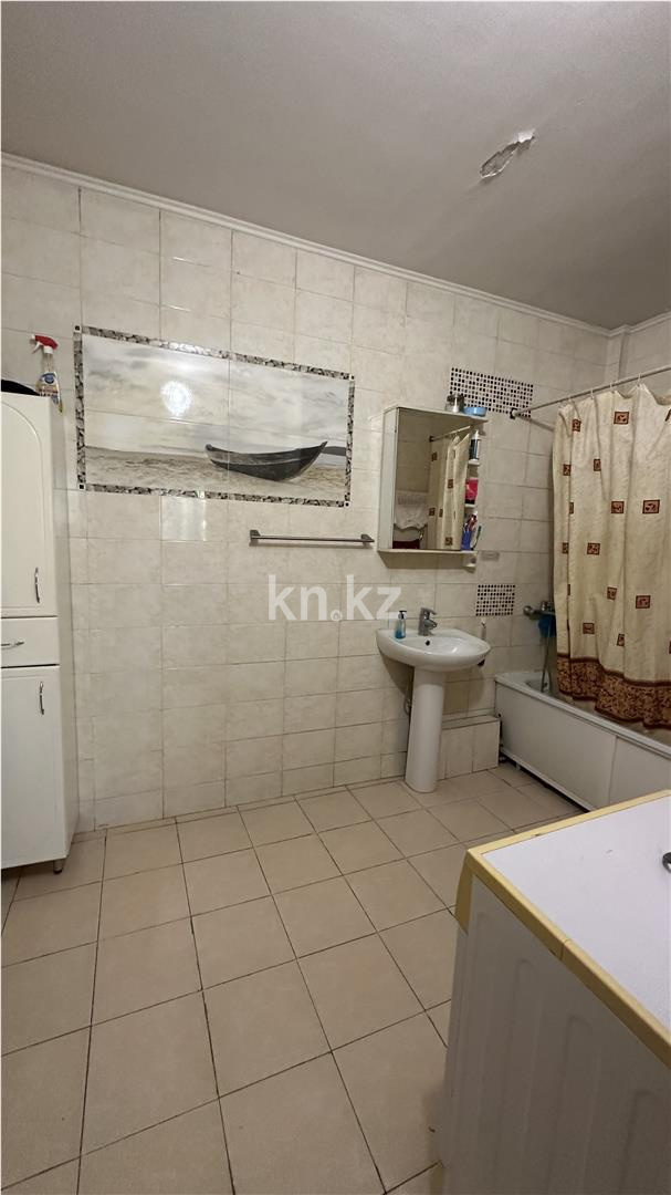 Продажа 3-комнатной квартиры, 83 м², пр. Момышулы в Астане - фото 5