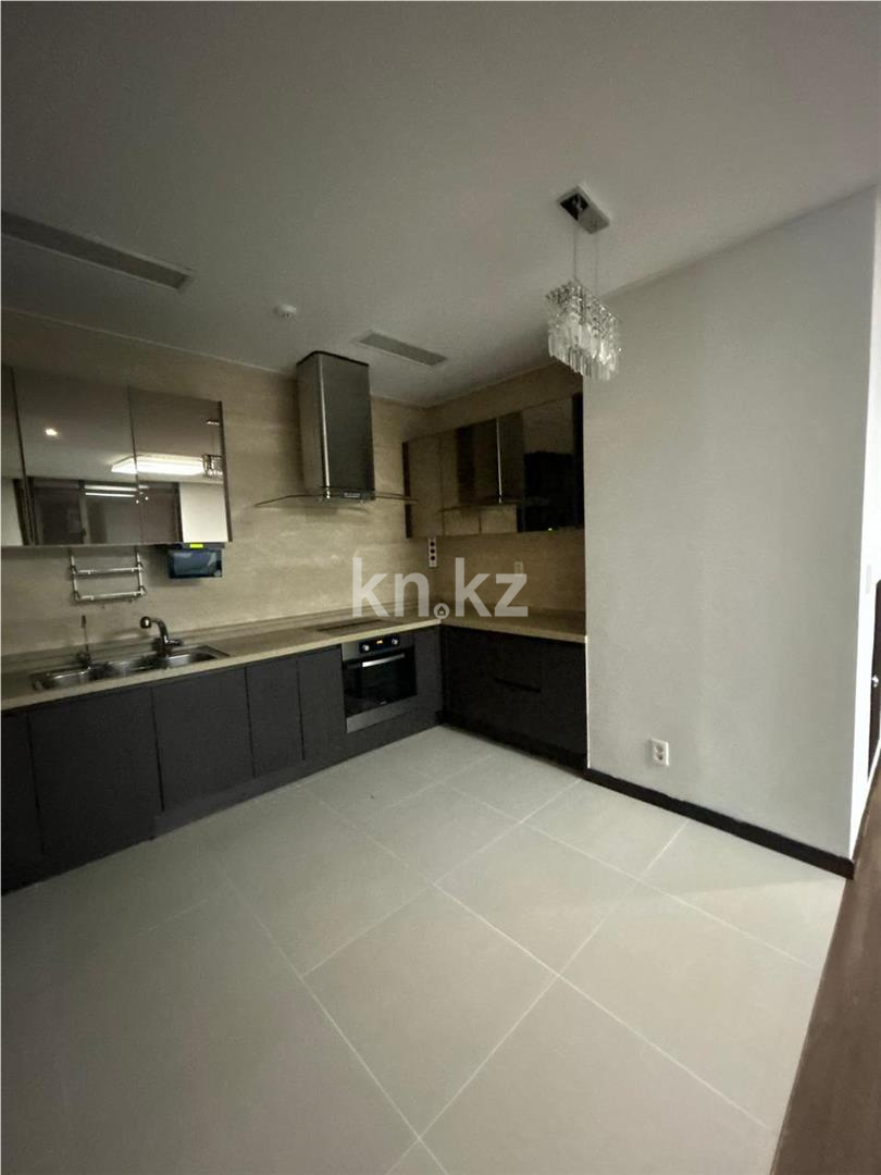 Продажа 4-комнатной квартиры, 128 м², пр. Кошкарбаева в Астане - фото 3