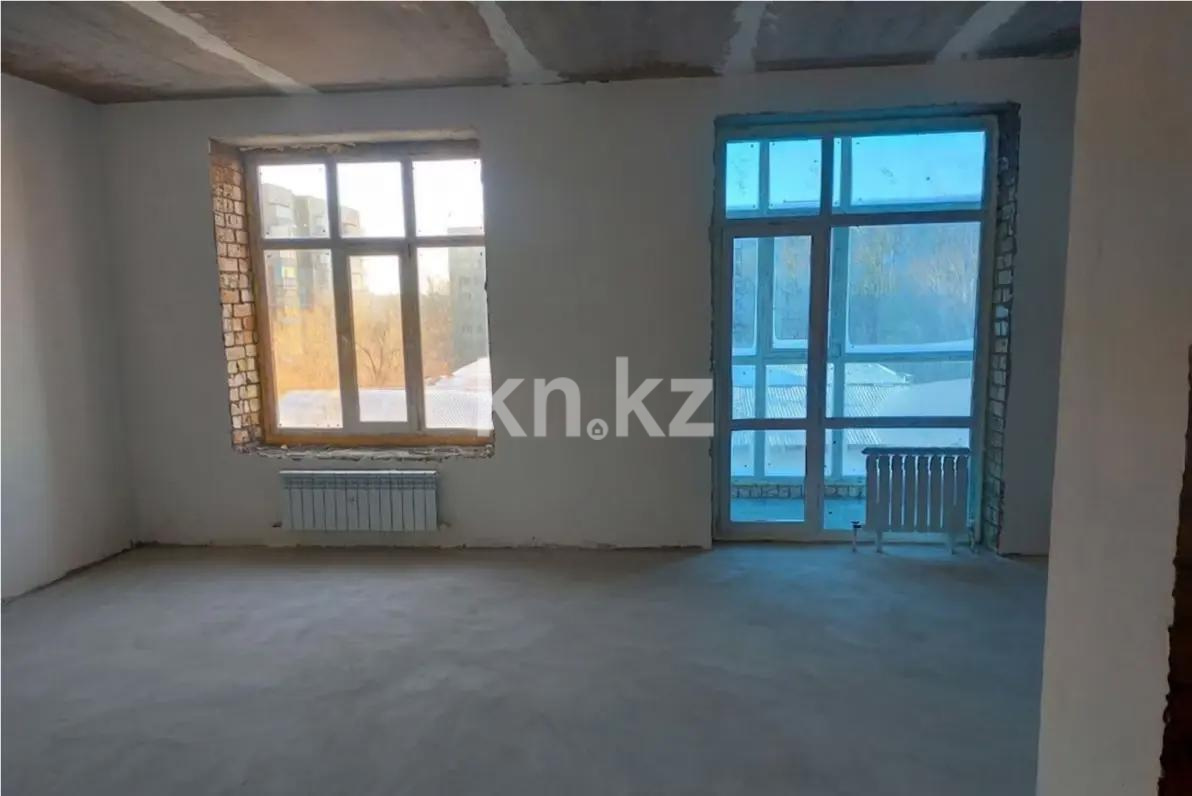 Продажа 2-комнатной квартиры, 69 м² в Караганде