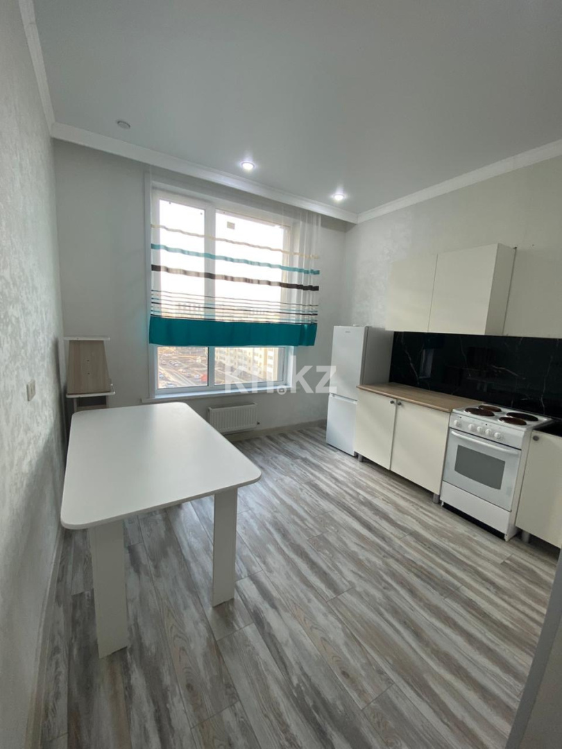 Аренда 2-комнатной квартиры, 65 м² в Астане