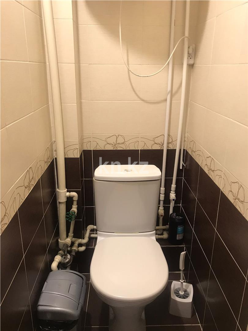 Продажа 2-комнатной квартиры, 56 м², ул. Таттимбета в Караганде - фото 4