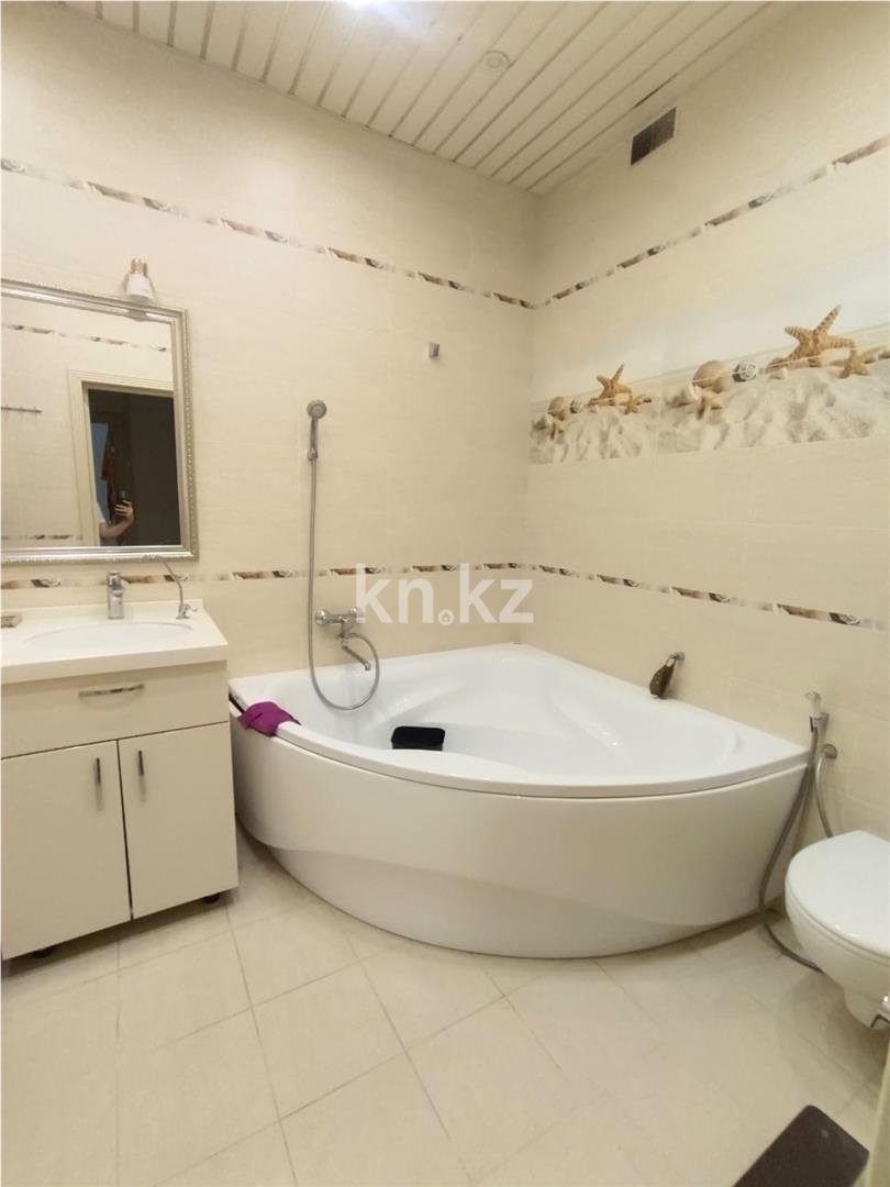 Продажа 4-комнатной квартиры, 147.4 м² в Астане - фото 9