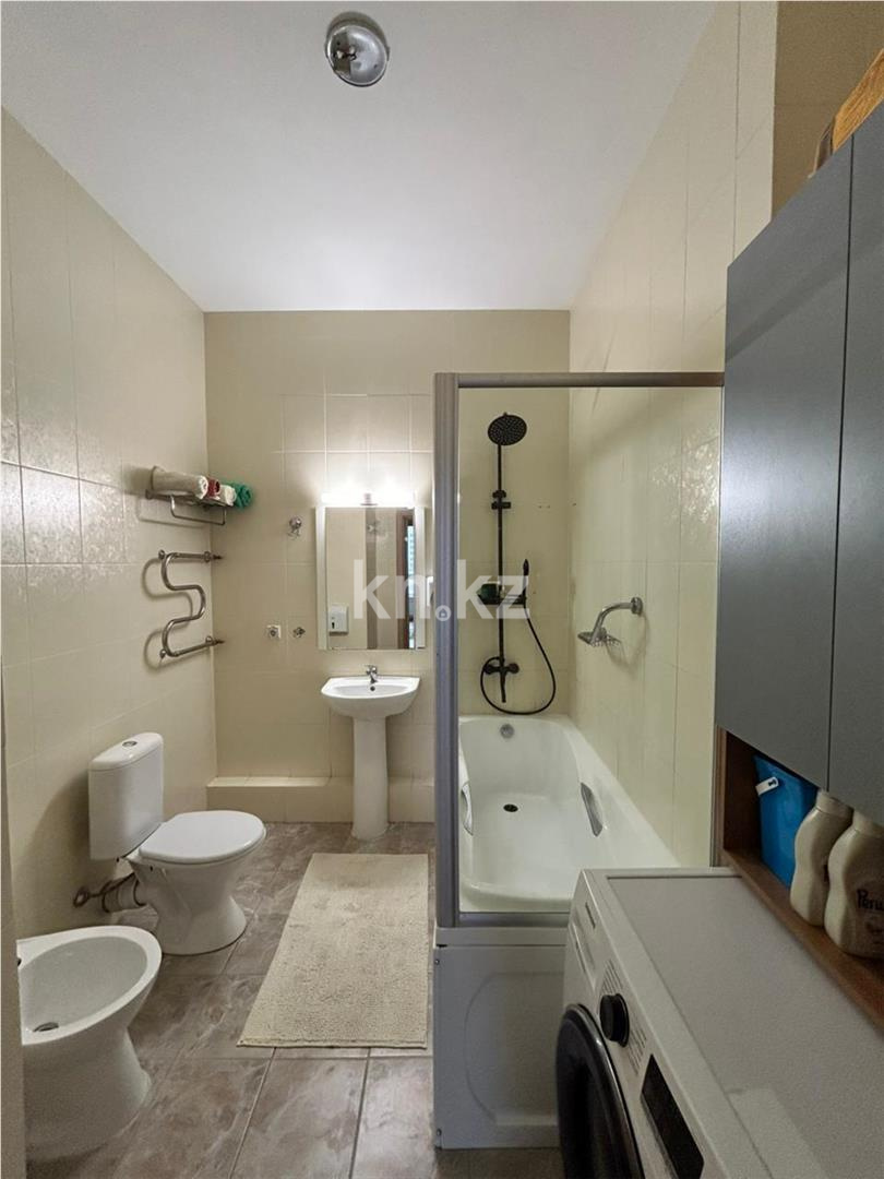 Продажа 4-комнатной квартиры, 110 м², пр. Кабанбай батыра, дом  60а/2 в Астане - фото 18