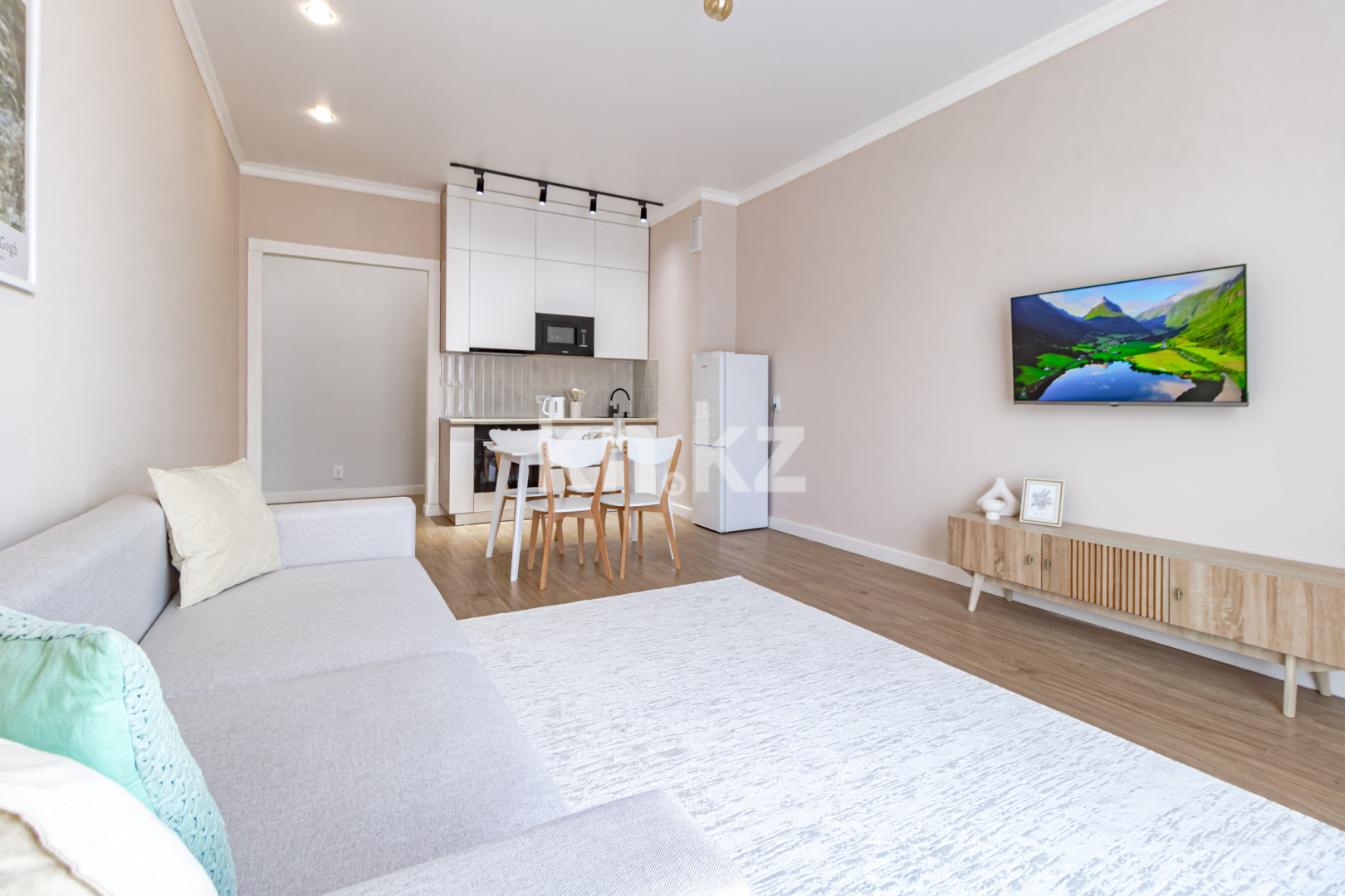 Аренда 2-комнатной квартиры посуточно, 60 м² в Астане - фото 13