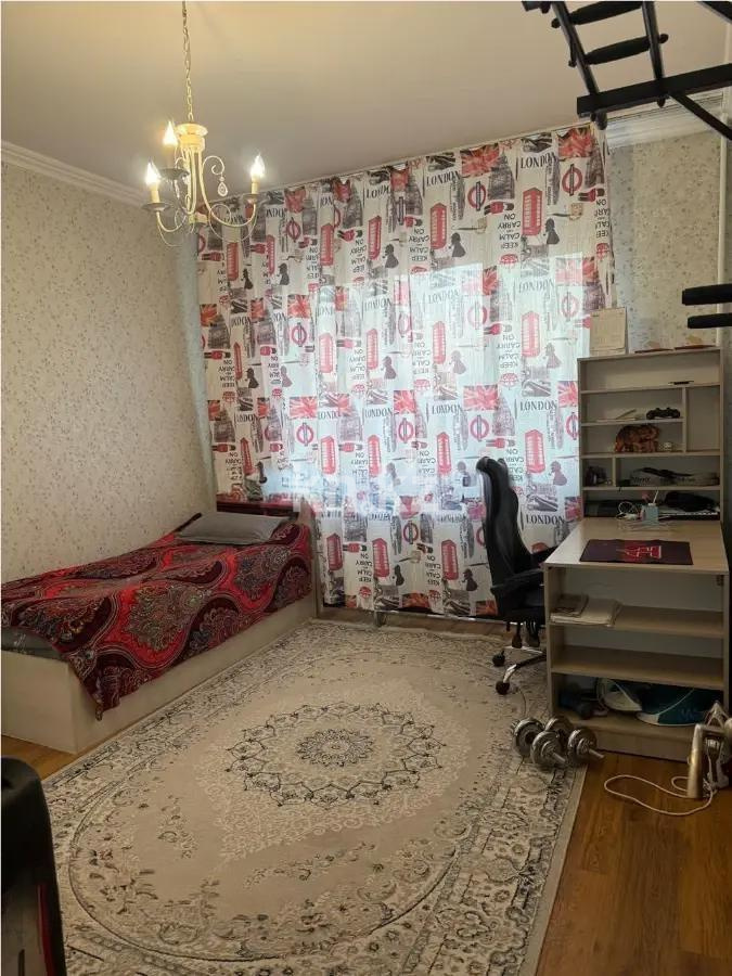 Продажа 4-комнатной квартиры, 98 м², ул. Аносова, дом  133 в Алматы - фото 3