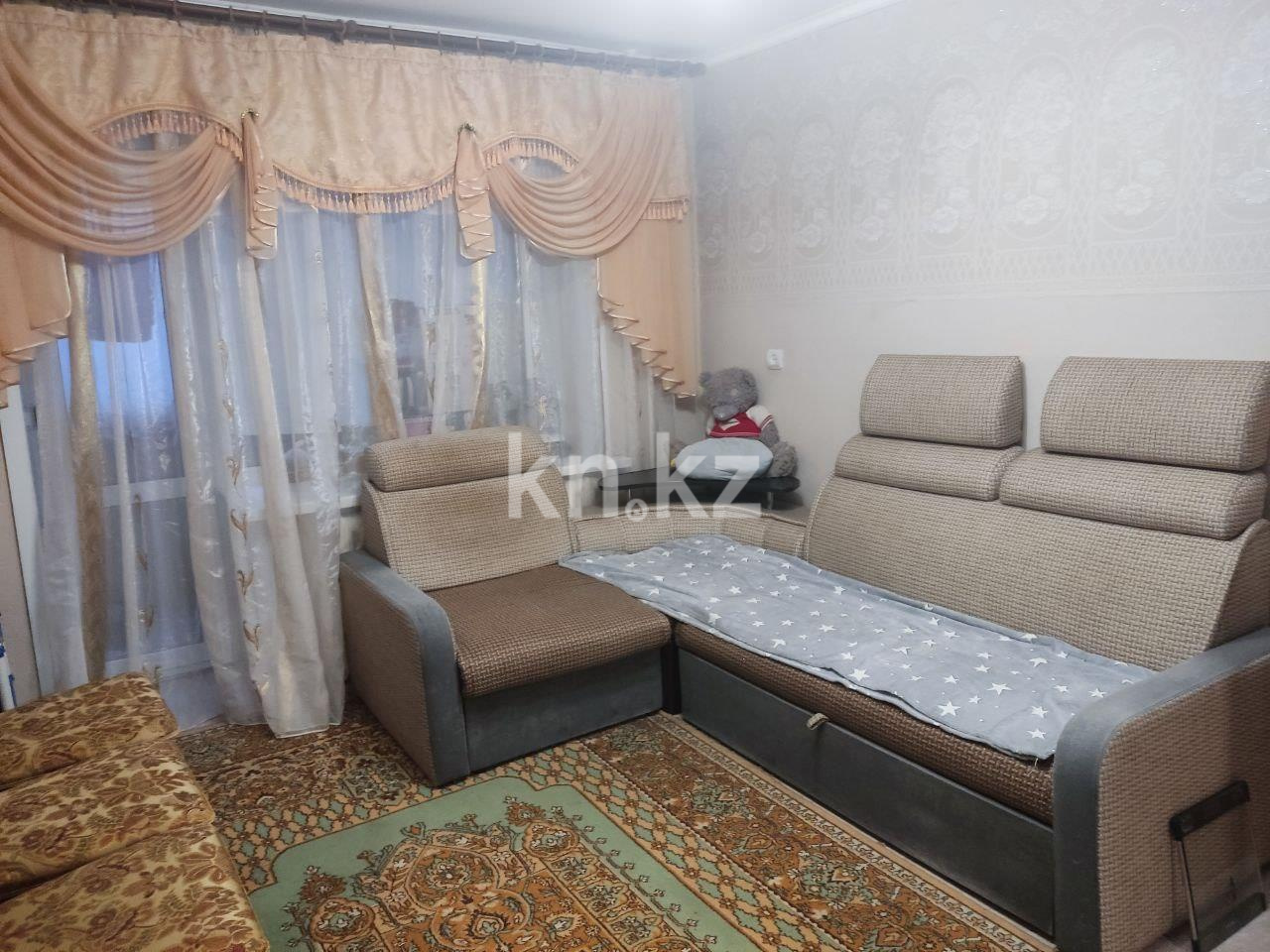 Продажа 3-комнатной квартиры, 59 м², ул. Жекибаева в Караганде