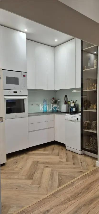 Продажа 4-комнатной квартиры, 86 м², ул. Толе би, дом  189/3 в Алматы - фото 4