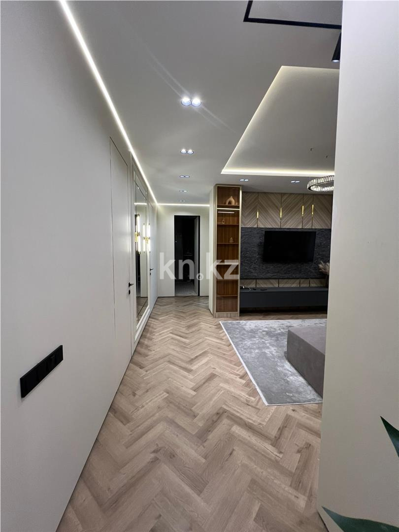 Продажа 3-комнатной квартиры, 78 м², пр. Строителей в Караганде - фото 10