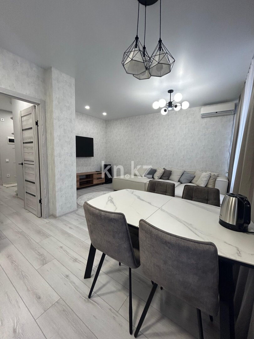 Продажа 2-комнатной квартиры, 60 м² в Усть-Каменогорске - фото 2