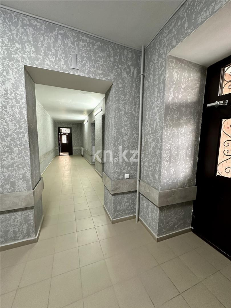 Продажа 3-комнатной квартиры, 97 м², пр. Шахтеров, дом  68 в Караганде - фото 32