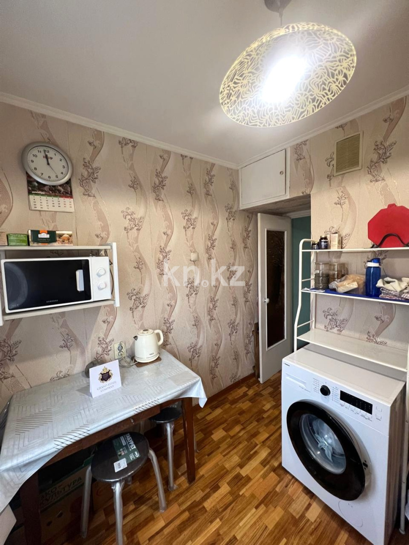 Продажа 3-комнатной квартиры, 63 м², 11 мкр. в Алматы - фото 10