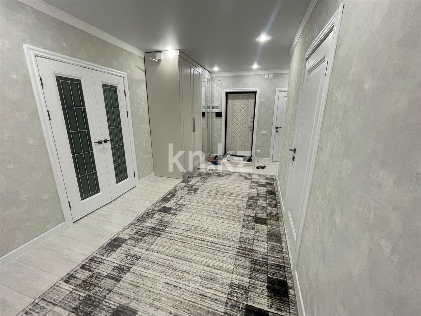 Продажа 3-комнатной квартиры, 104 м², ул. Таттимбета, дом  10/14 в Караганде - фото 11