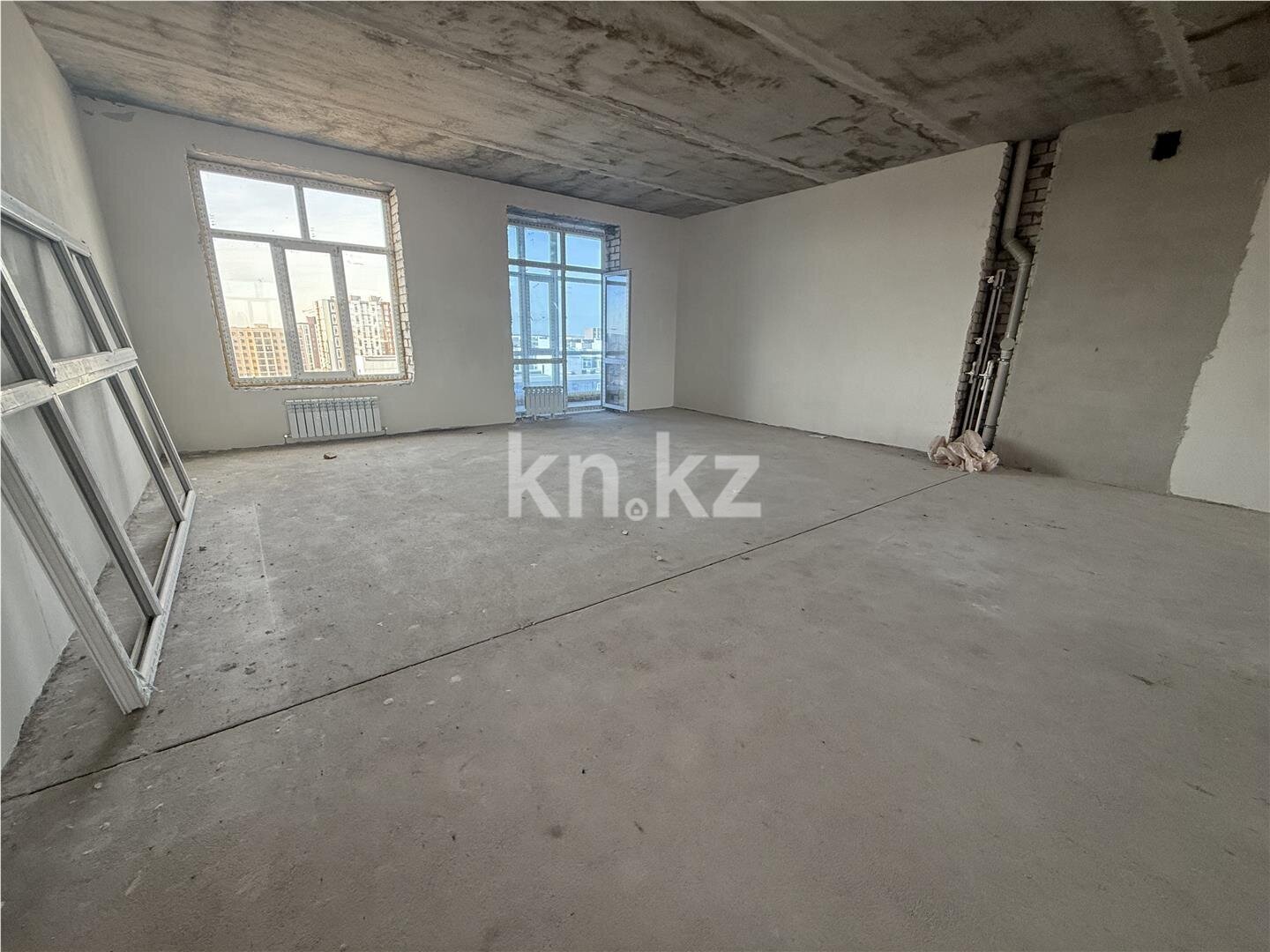 Продажа 3-комнатной квартиры, 100 м² в Караганде