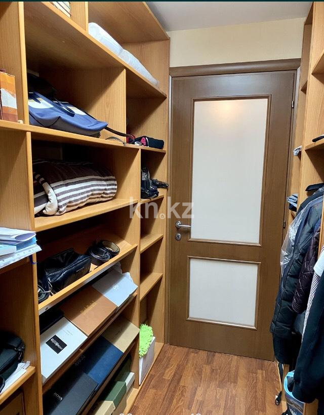 Продажа 4-комнатной квартиры, 75 м², ул. Темира Масина, дом  48 в Уральске - фото 9