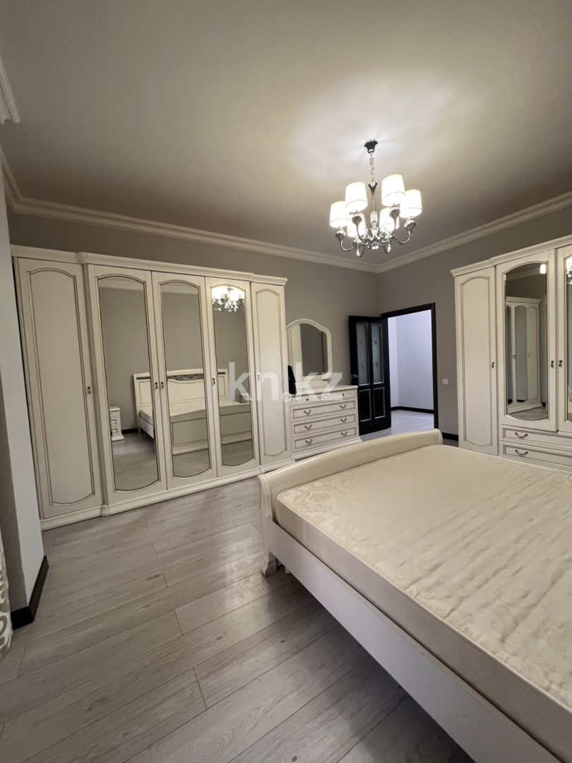 Продажа 3-комнатной квартиры, 125 м², ул. Сарайшык, дом  40 в Астане - фото 8