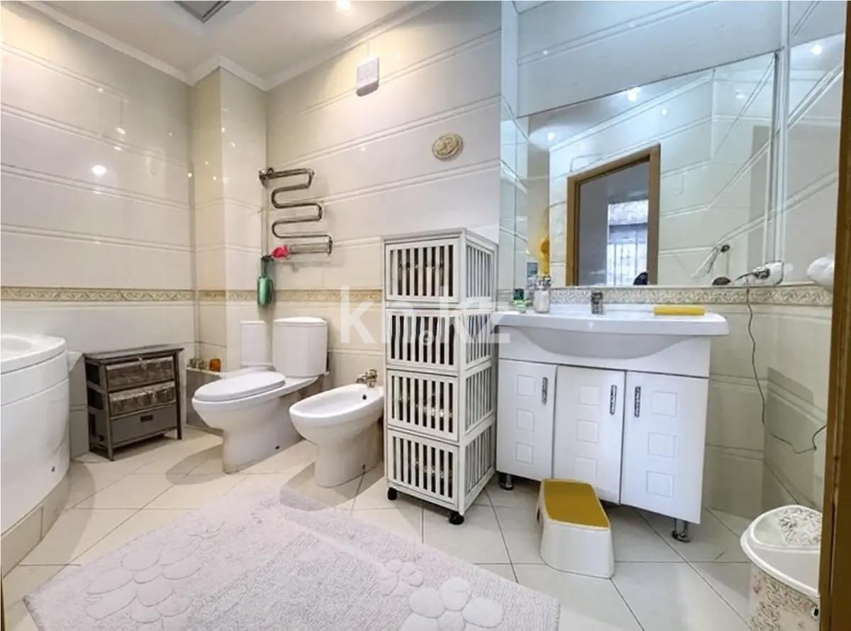 Продажа 3-комнатной квартиры, 130 м², ул. Байтурсынова, дом  17 в Астане - фото 5