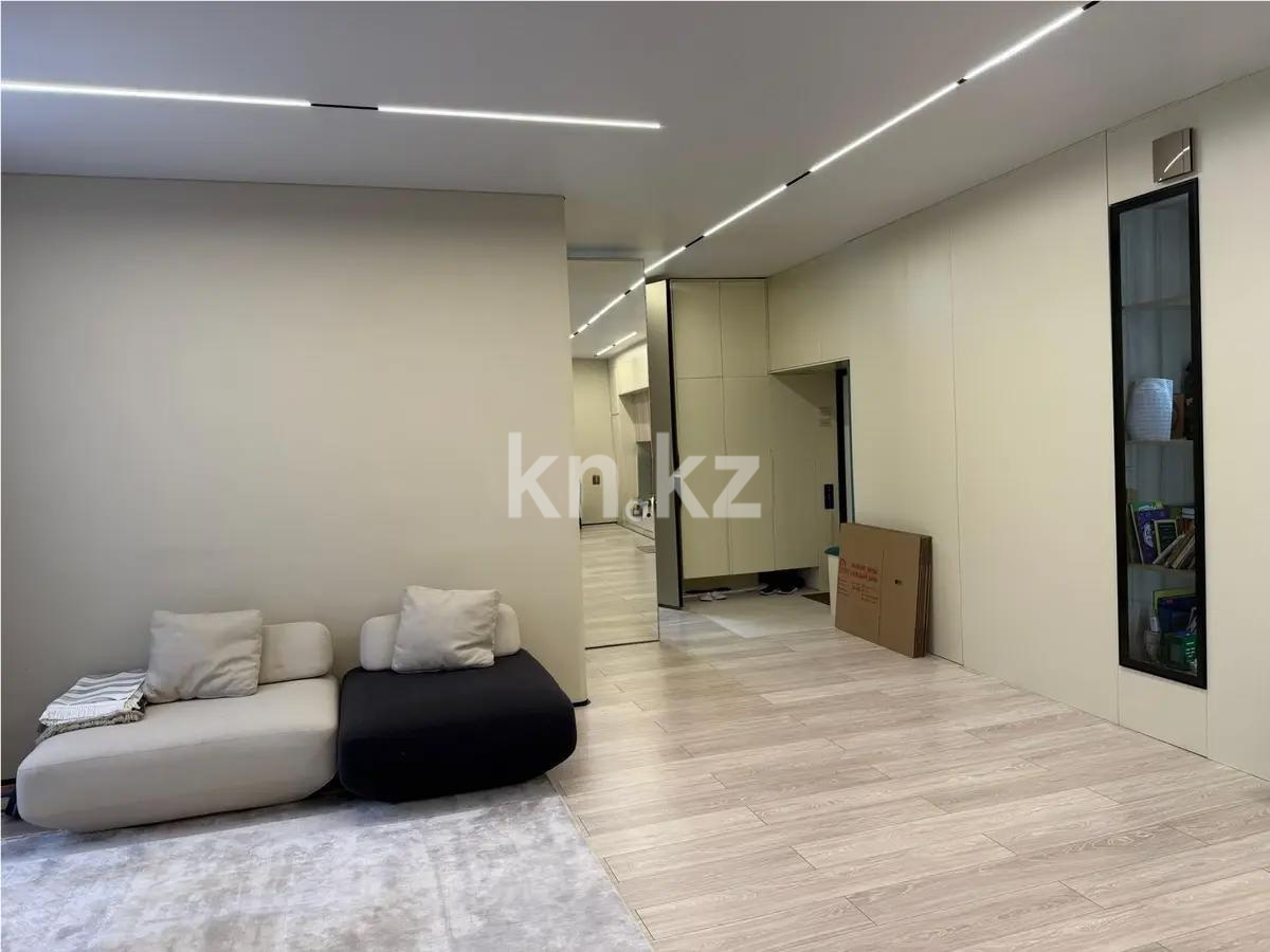 Продажа 2-комнатной квартиры, 71 м², ул. Си Синхая, дом  17 в Алматы - фото 3