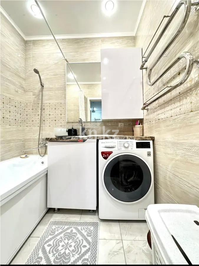 Продажа 2-комнатной квартиры, 64 м², пр. Момышулы, дом  6/3 в Астане - фото 4