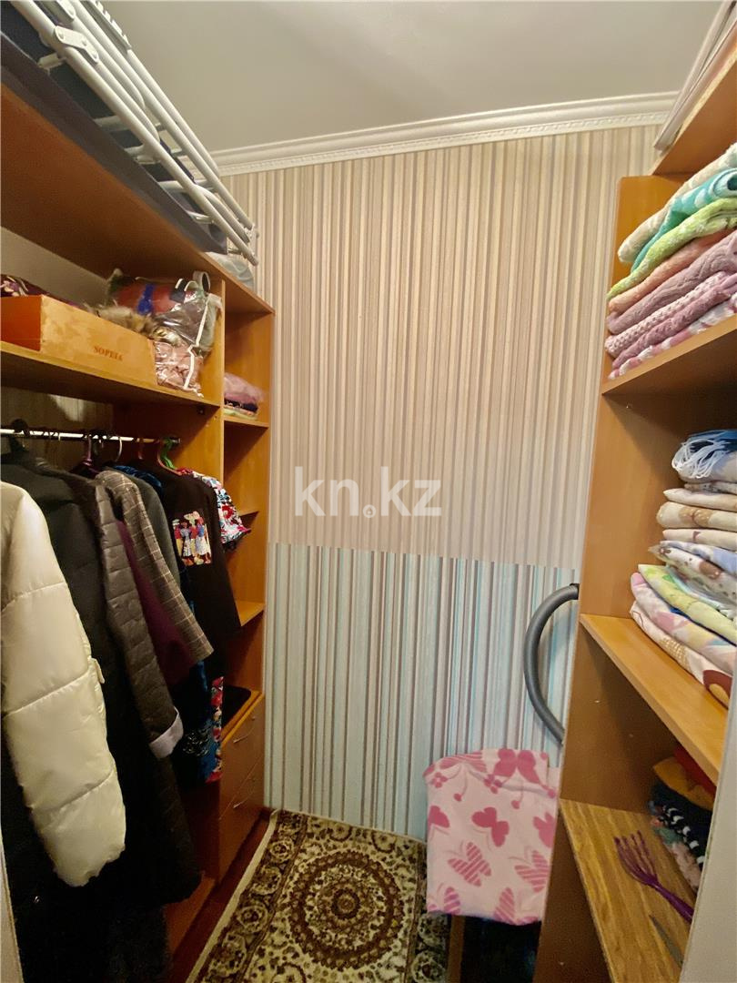 Продажа 1-комнатной квартиры, 55 м², ул. Сарыарка в Караганде - фото 13