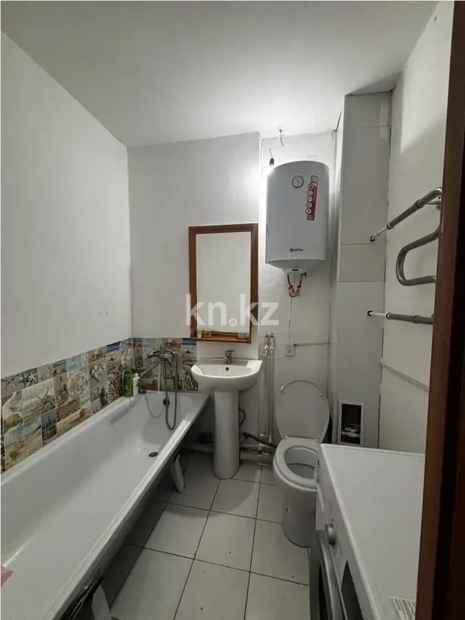 Продажа 1-комнатной квартиры, 38 м², ул. Белинского, дом  2 в Караганде - фото 3