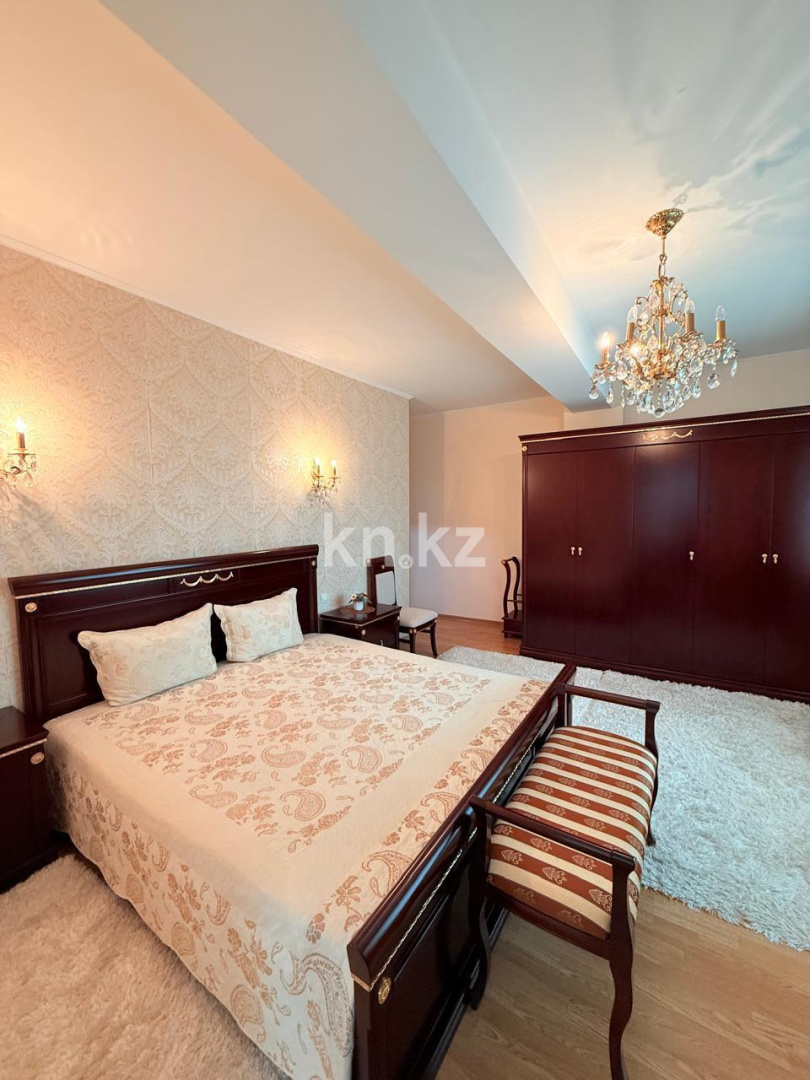 Продажа 3-комнатной квартиры, 130 м², ул. Достык, дом  5/1 - ул. Сауран в Астане - фото 25