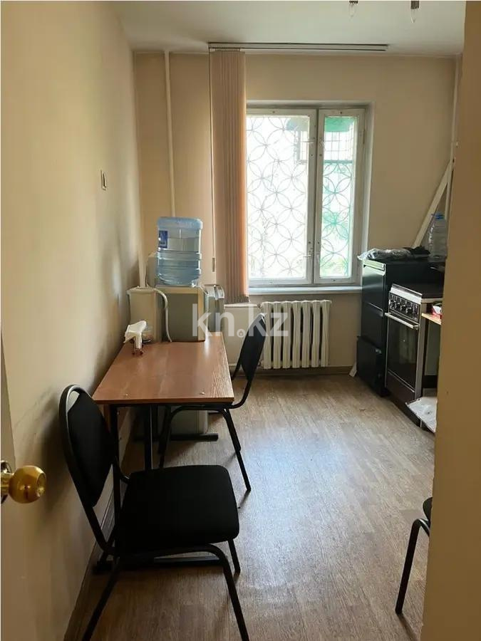 Продажа 3-комнатной квартиры, 61 м², ул. Айманова, дом  170 в Алматы - фото 3