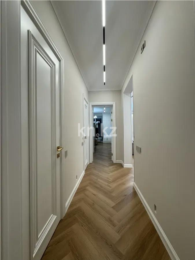 Продажа 3-комнатной квартиры, 115 м², ул. Утеген батыра, дом  11в в Алматы - фото 4