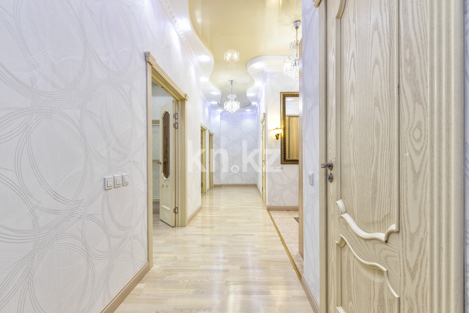 Аренда 3-комнатной квартиры посуточно, 130 м², ул. Керей, Жанибек хандар, дом  14/2 - ул. Сауран в Астане - фото 12