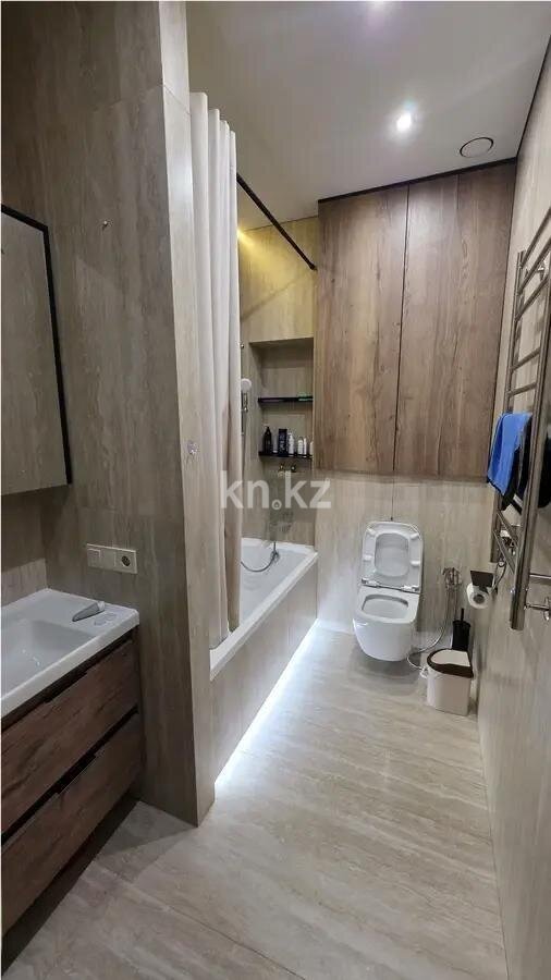Продажа 3-комнатной квартиры, 70 м² в Алматы - фото 4